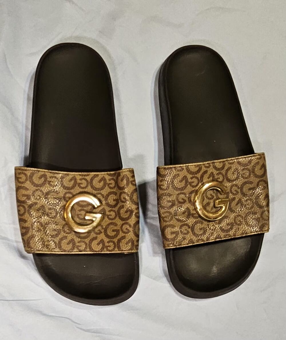 Sandalias Guess
